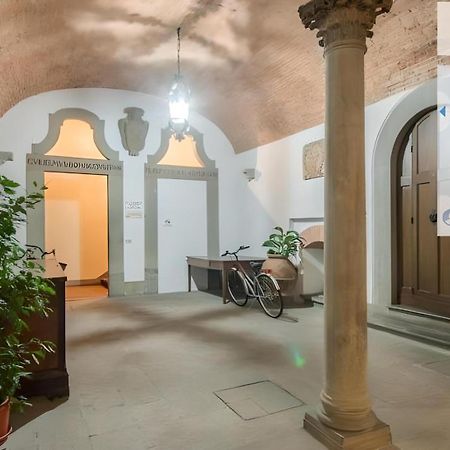 Lungarno Ponte Vecchio Hotel ฟลอเรนซ์ ภายนอก รูปภาพ